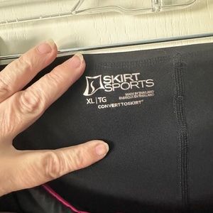 SkirtSports Black Happy Girl Running Skort Pockets XL 17" skirt